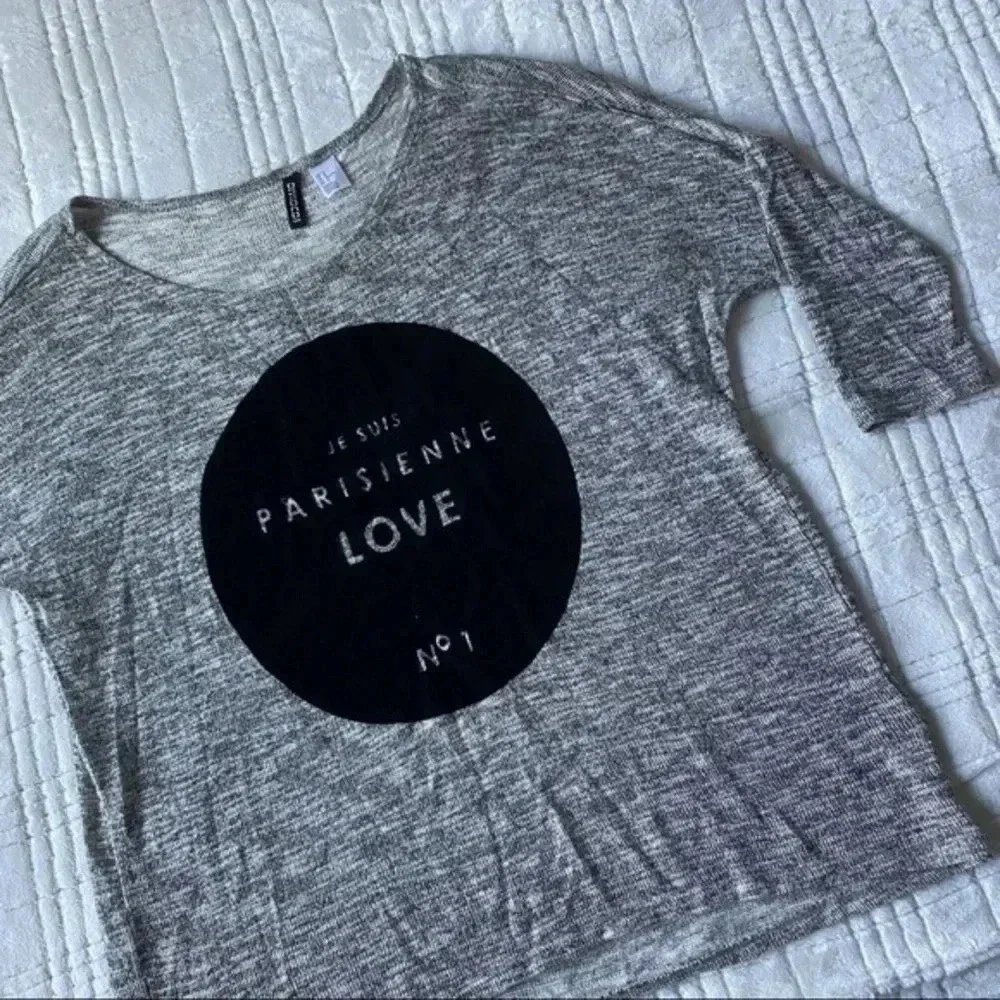 H&M sweater - Picture 1 of 4
